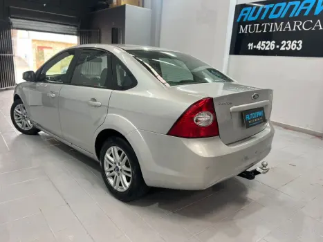 Focus Sedan 2.0 16V 4P GLX FLEX AUTOMÁTICO