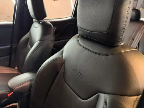 Renegade 1.8 4x2 Flex 16V Mec.