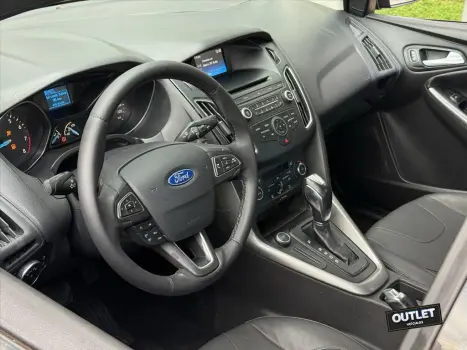 FOCUS 2.0 TITANIUM SEDAN 16V FLEX 4P POWERSHIFT