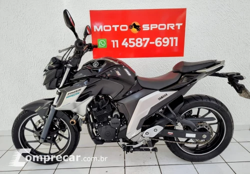 FZ25 FAZER