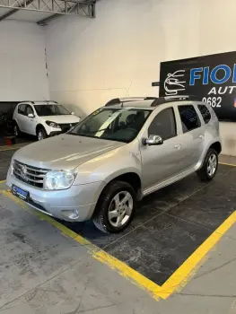 Renault RENAULT DUSTER 2.0 DYNAMIQUE 4X2 16V 4 portas