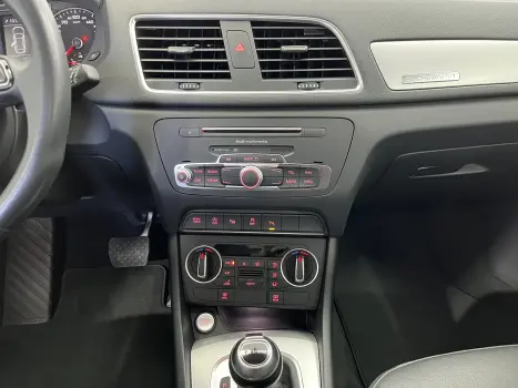 Q3 2.0 TFSI Ambiente Quattro S Tronic