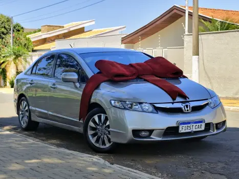 CIVIC 1.8 LXS 16V GASOLINA 4P AUTOMÁTICO