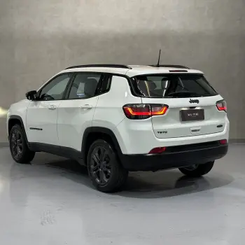 COMPASS LONG. T270 1.3 TB 4x2 Flex Aut.