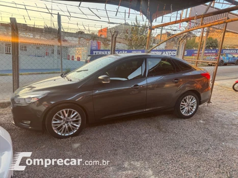 FOCUS 2.0 SE Fastback 16V