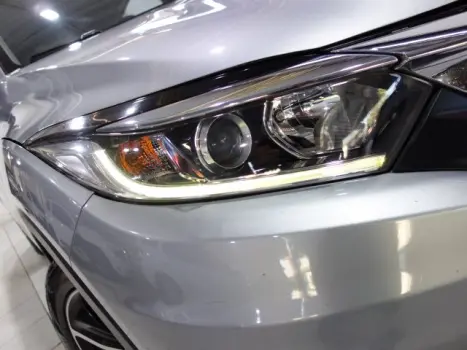 HR-V - 1.8 16V EX 4P AUTOMÁTICO