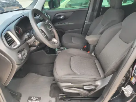 Renegade 1.8 4x2 Flex 16V Aut.