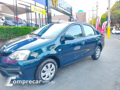 Toyota ETIOS 1.5 XS Sedan 16V 4 portas