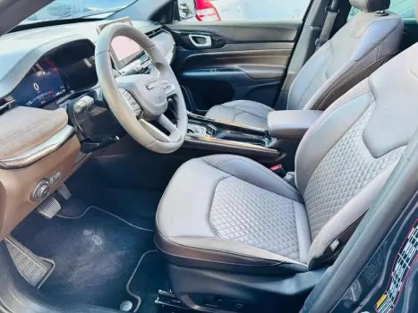 COMMANDER OVERLAND T270 1.3 TB FLEX AUT