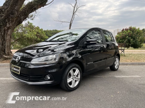 Volkswagen FOX 1.6 MI Comfortline 8V 4 portas
