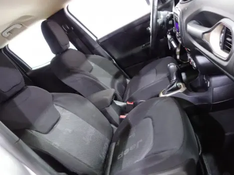 RENEGADE - 1.8 16V SPORT 4P AUTOMÁTICO