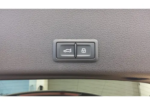 Q8 E-TRON 55 ELÉTRICO PERFORMANCE BLACK QUATTRO