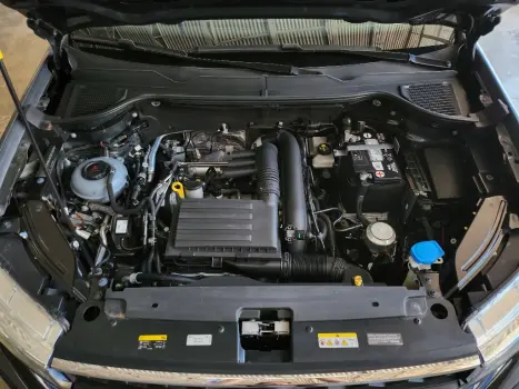 TAOS 1.4 250 TSI TOTAL FLEX COMFORTLINE AUTOMÁTICO