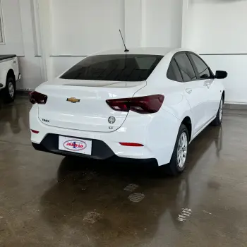 ONIX SEDAN Plus LT 1.0 12V Flex 4p Mec.