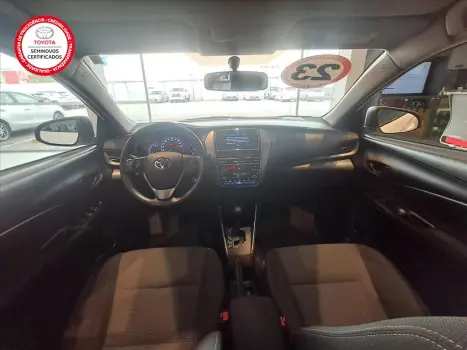 YARIS 1.5 16V FLEX SEDAN XL LIVE MULTIDRIVE