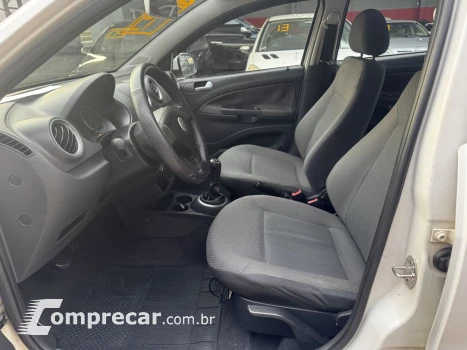 Voyage 1.6 4P TREND FLEX