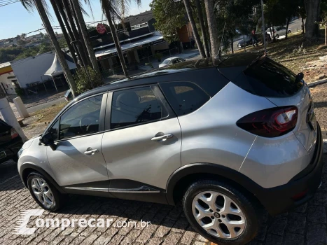 CAPTUR Life 1.6 16V Flex 5p Aut.