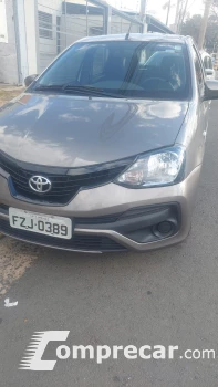 Toyota Etios  X 1.3 4 portas