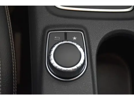 CLA 180 - 1.6 CGI 7G-DCT