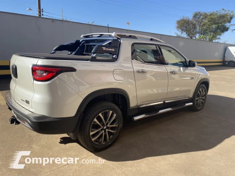 TORO 2.0 16V Turbo Ranch 4WD AT9