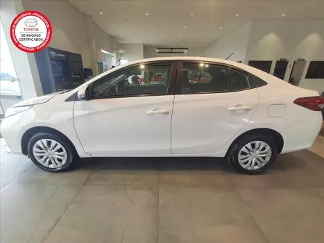 YARIS 1.5 16V FLEX SEDAN XL LIVE MULTIDRIVE