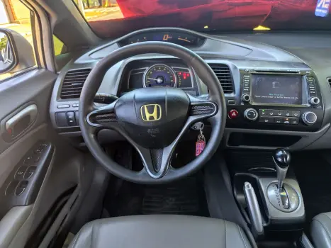 CIVIC 1.8 LXS 16V GASOLINA 4P AUTOMÁTICO