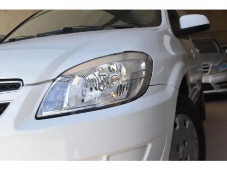 CELTA - 1.0 MPFI LT 8V 4P MANUAL