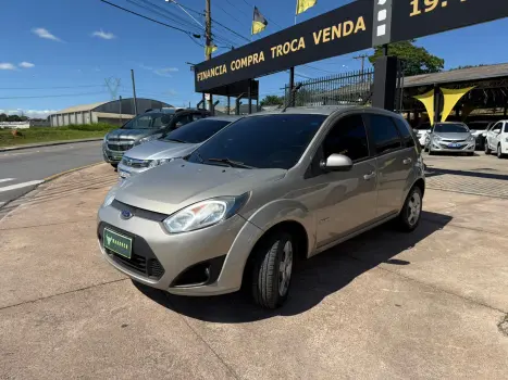 FORD FIESTA 1.6 MPI Class 8V 4 portas