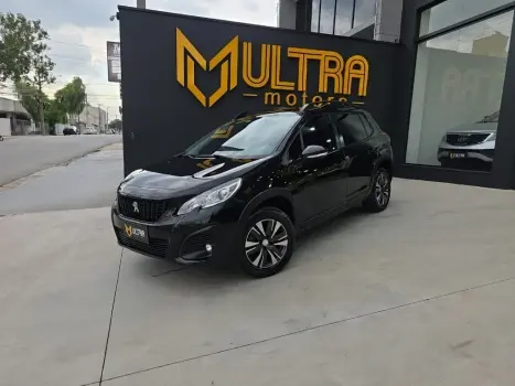 PEUGEOT 2008 Griffe 1.6 Turbo Flex 16V 5p Aut. 4 portas