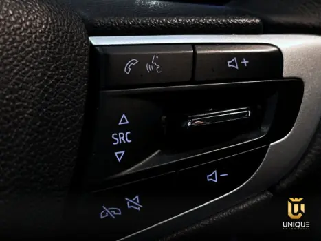 ONIX - 1.0 TURBO PLUS PREMIER AUTOMÁTICO