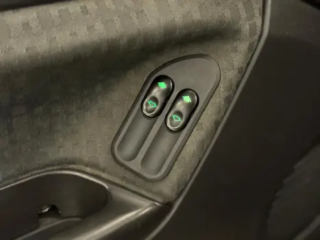 Fiesta 1.6 Mpi Sedan 8V Flex 4P Manual