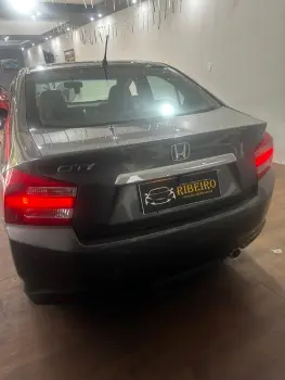 CITY 1.5 LX Sedan 16V