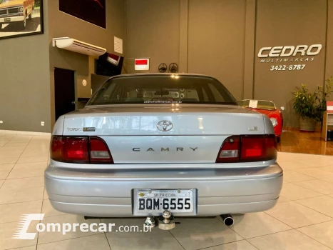 Camry 2.2 16V 4P LE AUTOMÁTICO