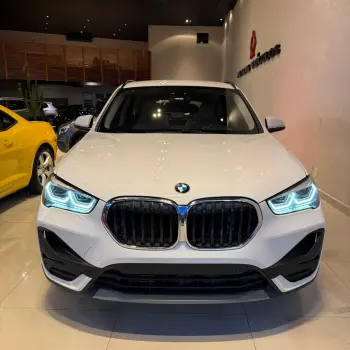 X1 2.0 16V Sdrive18i TOP