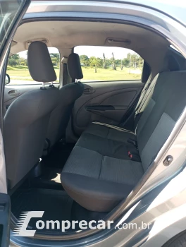 ETIOS 1.5 XS Sedan 16V