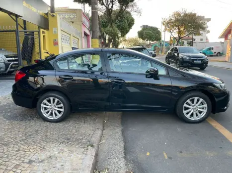 Civic Sedan LXS 1.8/1.8 Flex 16V Aut. 4p