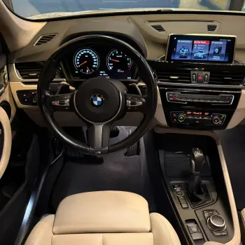 X1 2.0 16V Sdrive18i TOP