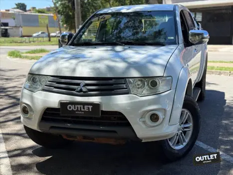 L200 TRITON 3.5 HPE 4X4 CD V6 24V FLEX 4P AUTOMÁT