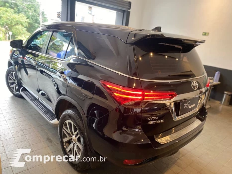 HILUX SW4 2.8 D-4d Turbo SRX Platinum 7L 4X4