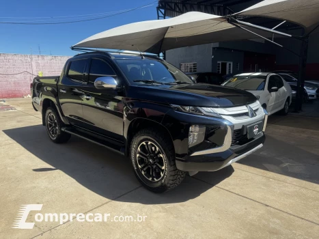 L 200 Triton 2.4 16V SPORT HPE 4X4 CABINE DUPLA TURBO DIESEL
