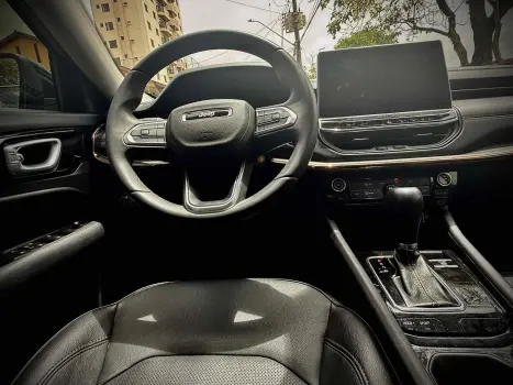 COMPASS 1.3 T270 TURBO FLEX LIMITED AT6