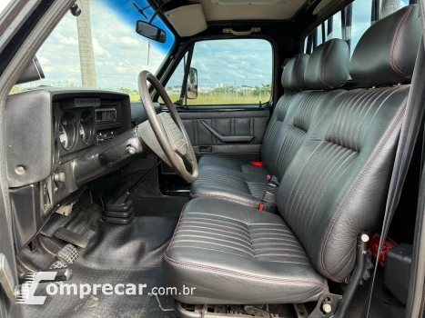 D20 4.0 Custom DE Luxe CS 8V