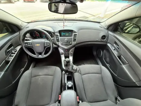 CRUZE HB Sport LT 1.8 16V FlexP. 5p Mec