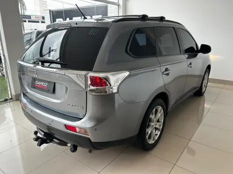 OUTLANDER 2.0 16V 160cv Aut.