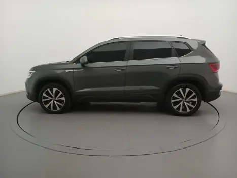 TAOS 1.4 250 TSI TOTAL FLEX HIGHLINE AUTOMÁTICO