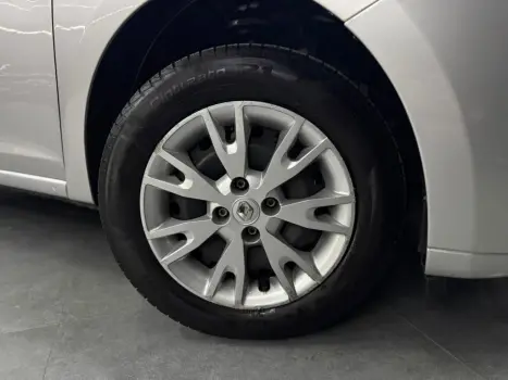 LOGAN 1.0 12V SCE FLEX ZEN MANUAL