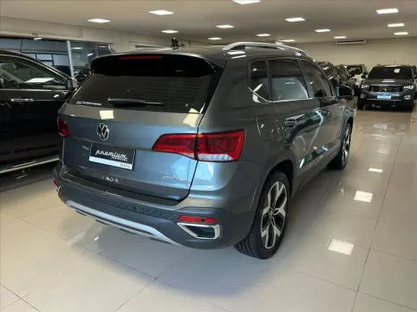 TAOS 1.4 250 TSI TOTAL FLEX HIGHLINE AUTOMÁTICO