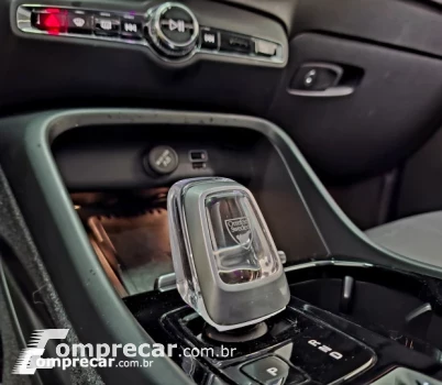 XC40 2.0 T4 Geartronic