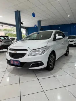 CHEVROLET ONIX 1.4 MPFI LT 8V 4 portas