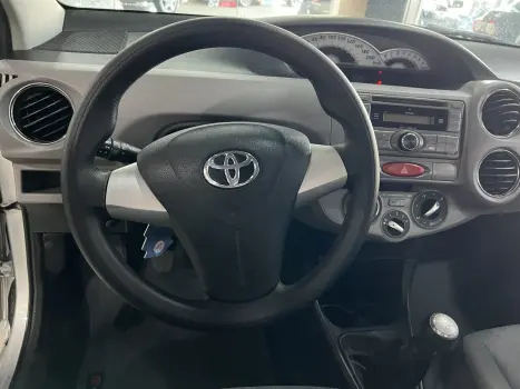 ETIOS 1.5 XLS 16V FLEX 4P MANUAL